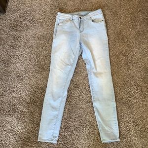 Old Navy Rockstar Style Mid-Rise Light Wash Jeans